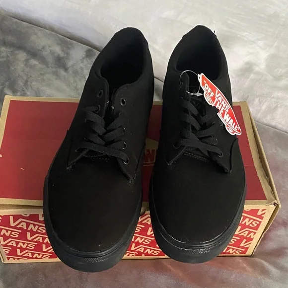 Vans Men's All-Black Sneakers - Picture 2 of 3